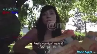 عاهرة روسية شابة تمص القضيب وتنكح بقوة في مشهد إباحي