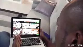 نيك ناري متطرف: قضيب أسوني يهاجم فرج امرأة ناضجة