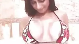 فيلم إباحية عتيق: مشاهد صريحة مع تحسينات كاملة