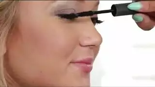 جلسة تقبيل كلوي تنتهي بقذف داخلي مكثف