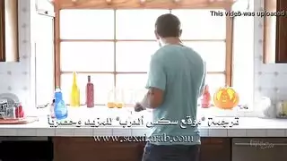 أخت عاهرة تمص قضيب أخيها لتتصالح معه
