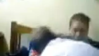 عاهرة ناضجة تأخذ قضيبًا كبيرًا لجولة ممتعة