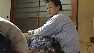 بورن ممنوع مع أم يابانية ساخنة