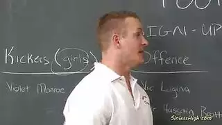 ثياب داخلية فتاة ضيق الهرة