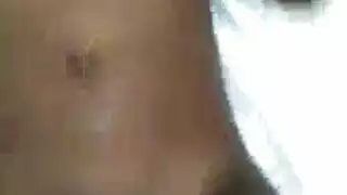 فتاة سمراء مكممة وتؤخذ بقوة