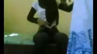 تزليق وركوب شرجي: قضيبان صلبان وفتحة مشحمة