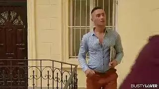 رغبات عائلية محظورة: زوجة الأب وابنها المراهق في فيلم صريح