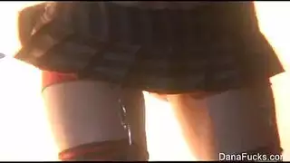 مترجم يفتح ساقيه لتلقي قذف داخلي متعدد