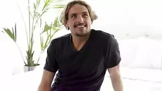 قضيب شاب يرضي امرأة أنيمي ذات خبرة