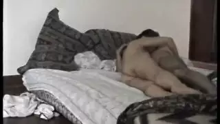 الإغاظة المثيرة تؤدي إلى إباحية صريحة مع صديقتها المثيرة