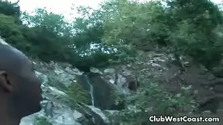 جلسة قضيب أسود كبير صعبة: أوليفيا تلهث وتصرخ