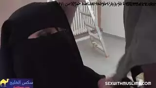 منقبة مثيرة: مص وعربدة مقابل أعمال التزيين