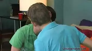 مهارات فموية فرنسية محظورة في جماع إباحي قوي