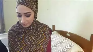 فلم سكس عربي: أخ وأخته يمارسان الجنس بشدة في الفندق