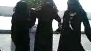عاهرات الشارع من الخليج يحصلن على قذف داخلي