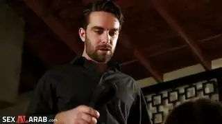 افلام سكس مترجمه عربي يعاقب مربية أطفاله