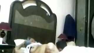 نيك بنت مصريه هاربه من المدرسه