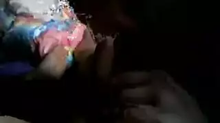 عاشق القضيب الممتلئ: مص مكثف وتدريب على الحلق