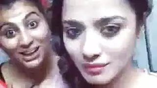 المرءةالحاملةالعارية