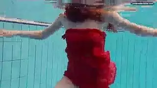 مواعدة الفتيات في الفندق