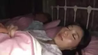 جلسة محرمة قوية لأب مع مراهقة ذات ثديين ساخنين