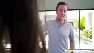 الفلاحة المصرية سامية وهي تستعرض جسمها البلدي المربرب وتنيك كسها الساخن