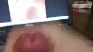 عاهرة مفلسة تهيمن عليها فحل عضلي