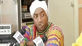 رباعية الشقراوات السويديات: جنس فموي مزدوج ومتعة فرك الثدي بالقضيب