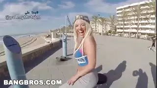 عرض الكس الوردي مقابل المال مترجم