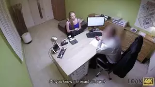 تنتضر عودت حبيبها لتنتاك منه بعنف مترجم