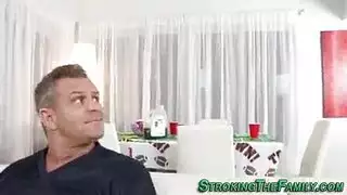 الزوج يعزم اصدقائه حته ينيجون مرته نيج جماعي