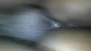 شقراء نارية تسيطر وتضاجع شابًا مستسلمًا