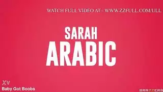 رغبة لا تُطفأ: هارلي هيز يضاجع سارة عربي بعمق