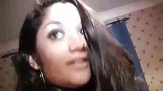 فتاة عربية كبيرة المؤخرة تمارس الجنس بقوة في الأماكن العامة