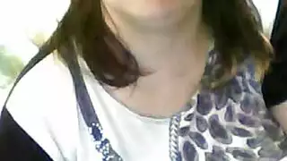 عرض جنسي هاوي على كاميرا الويب: شاهدهما يمارسان كل الأوضاع