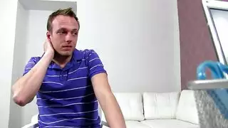 بورنو عيد الحب للمتعة القصوى: جنس عنيف مع فتاة جميلة وشاب مثير