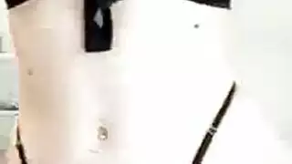 خيال ملاك شقراء بممارسة الجنس بمشاركة رجلين