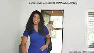 عاهرة مراهقة مدللة تنيك الجد في فيلم إباحي صريح