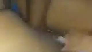 نينا العاهرة تُضرب بقضيب سمين في غرفة التدليك