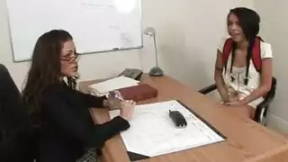 فَكِ الُحُجْبّ