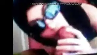 محجبة عربية تحب الزب – خبيرة في المص العميق